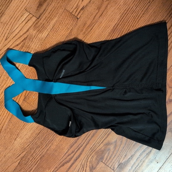 adidas - Womens Primeblue AeroKnit Y-Tank Top - Black - Picture 7 of 8